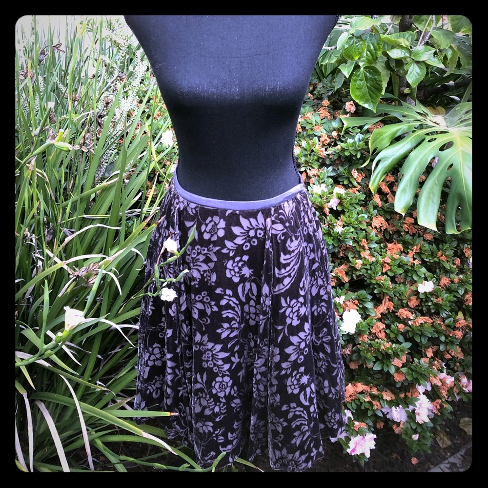 Anthropologie Lithe Hickory Meadows velvet skirt